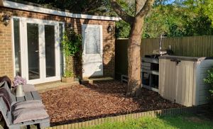 Photo 27- click for photo gallery